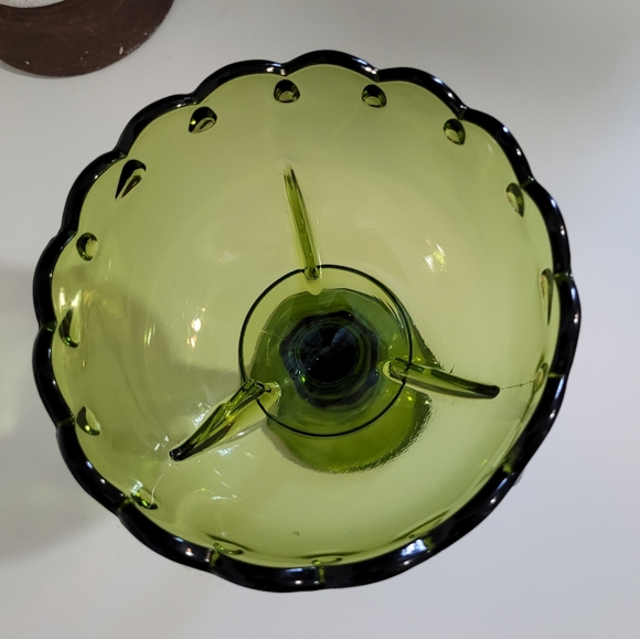 Vintage Indiana Glass Avocado Green Pedestal Compote Dish Bowl - Picture 5 of 6